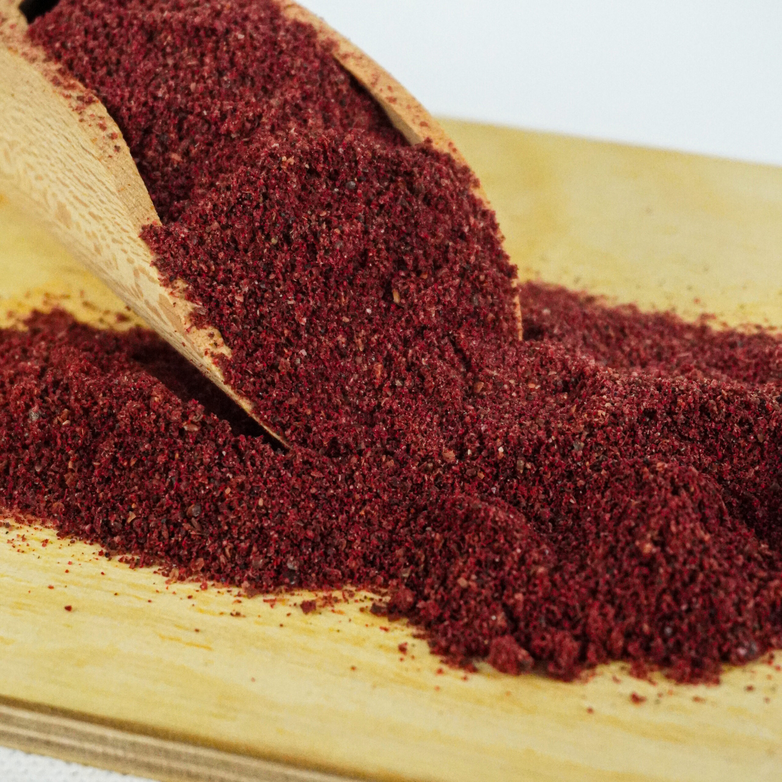 های عطار - فروشگاه های عطار بزرگترین پخش انواع ادویه و دمنوش در ایران سماق قرمز