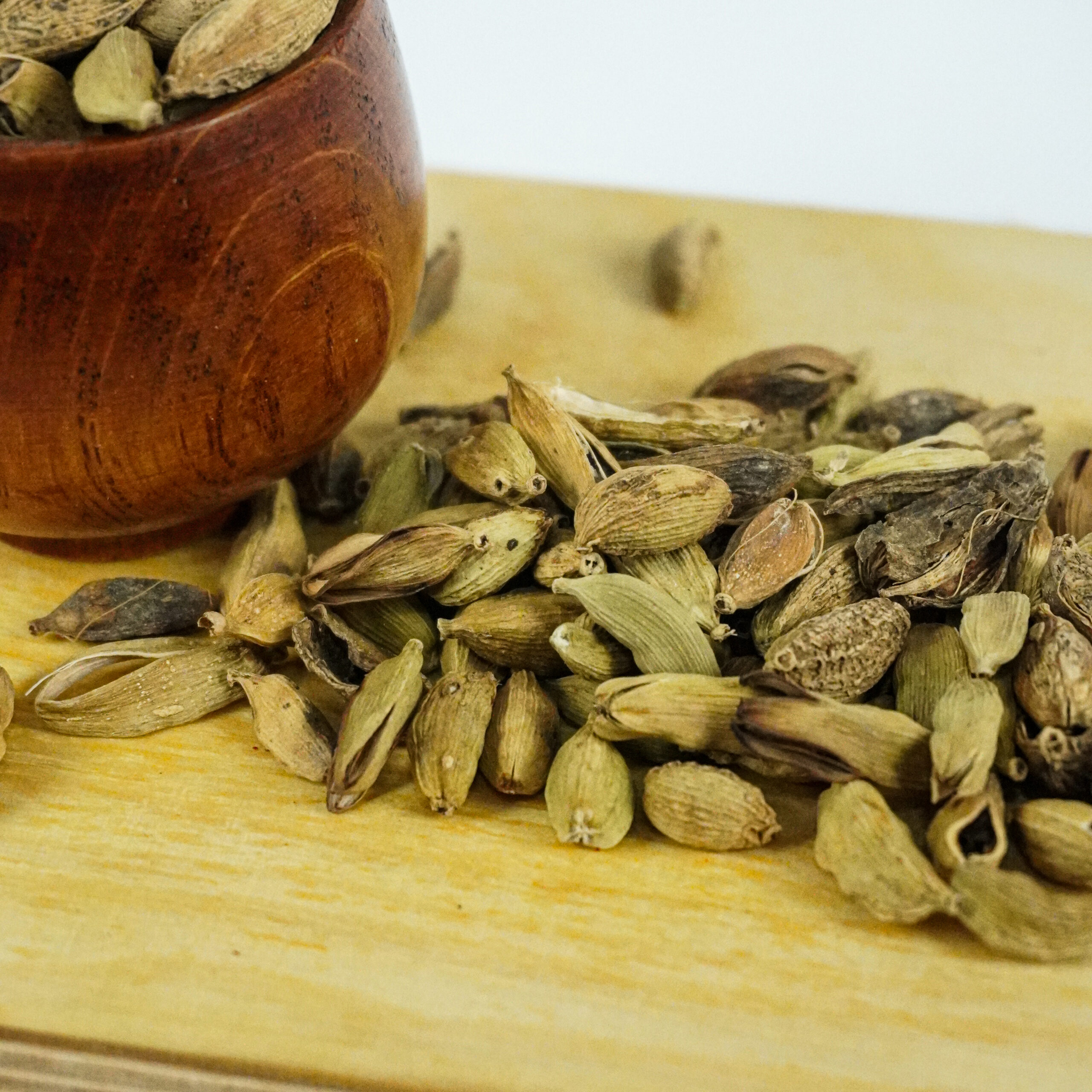 های عطار - فروشگاه های عطار بزرگترین پخش انواع ادویه و دمنوش در ایران هل شکسته