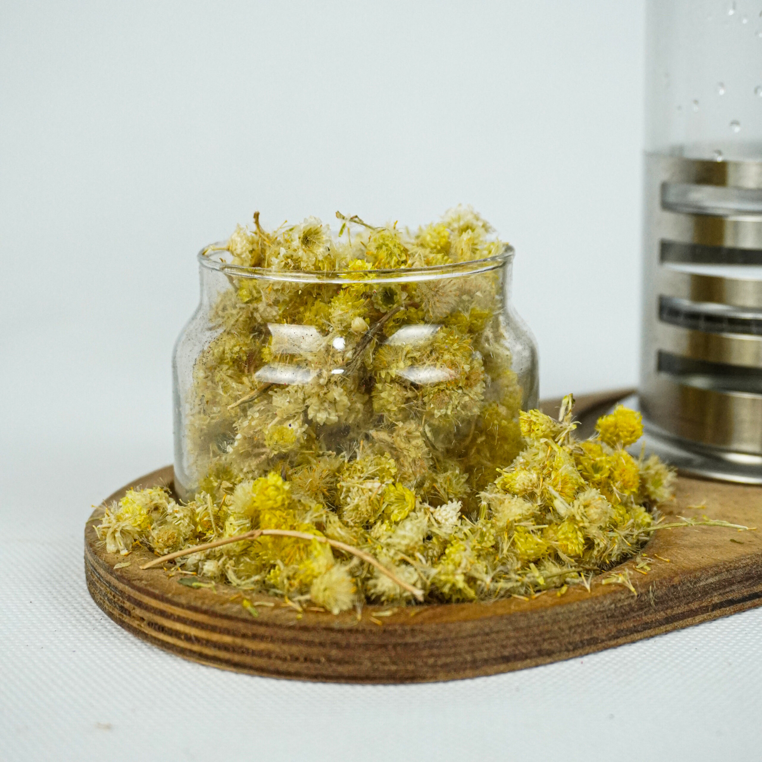 های عطار - فروشگاه های عطار بزرگترین پخش انواع ادویه و دمنوش در ایران افسنطین