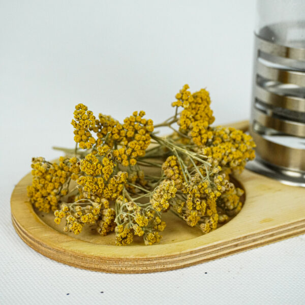 های عطار - فروشگاه های عطار بزرگترین پخش انواع ادویه و دمنوش در ایران بومادران