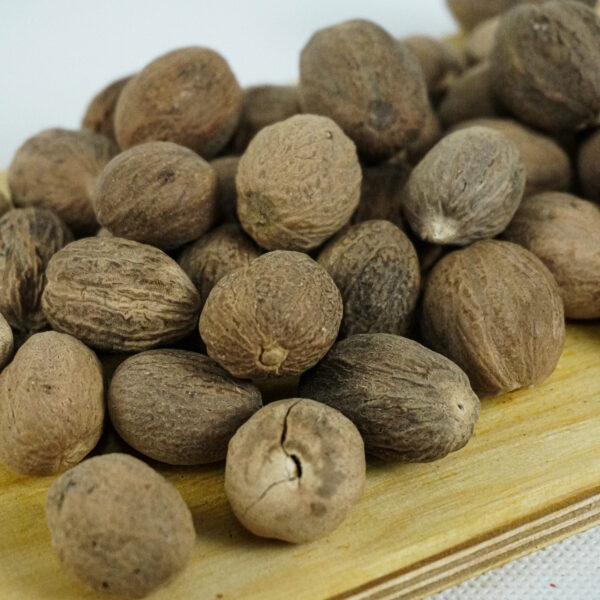 های عطار - فروشگاه های عطار بزرگترین پخش انواع ادویه و دمنوش در ایران جوز هندی